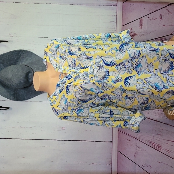 Talbots Yellow w/Blue Sea Shells Tunic Style Blouse. Size Lp 100% Cotton V-neck - Picture 1 of 17